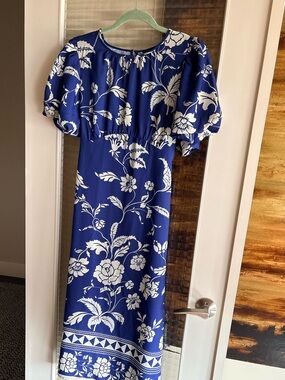 Blue & White Floral Puff Sleeve Midi Dress